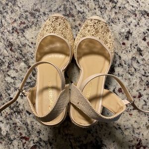 Cream colored wedges 3 1/2” heel